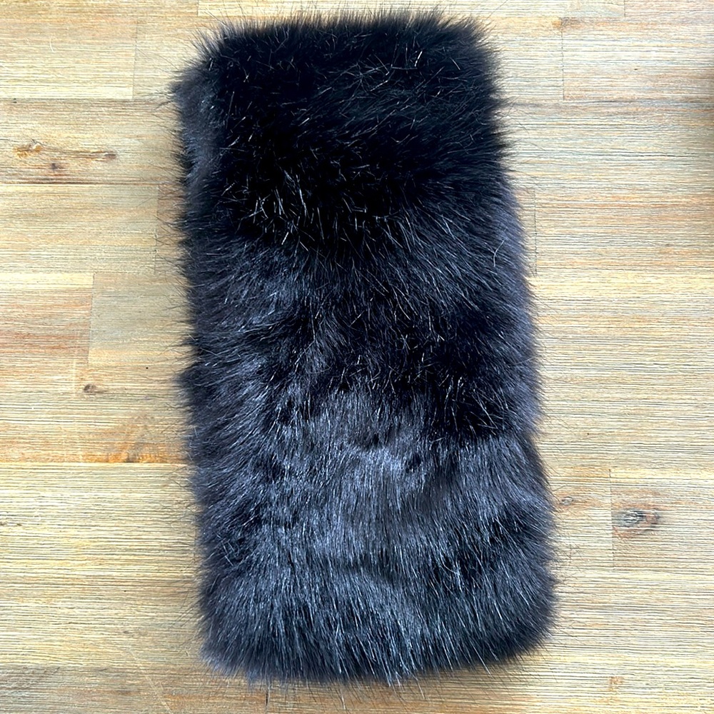 shiny black faux fur scarf